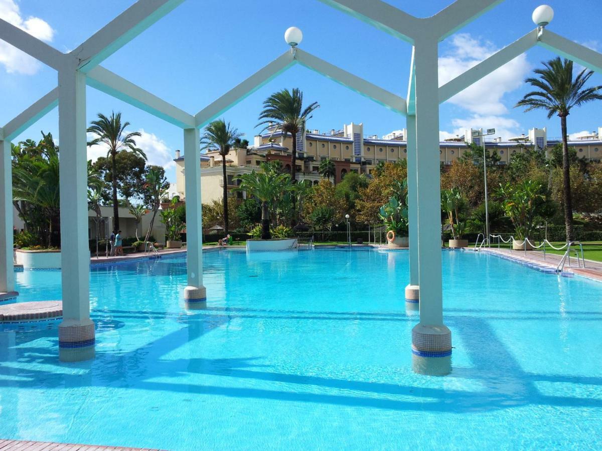 Benalbeach Apartamento En Resort De Бенальмадена Экстерьер фото